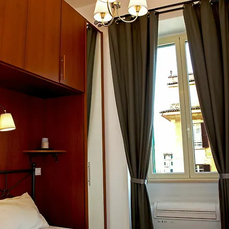 Miclad Colosseum Guest House Bed & Breakfast 3*