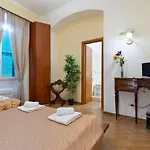 Bed & Breakfast Miclad Colosseum Rom